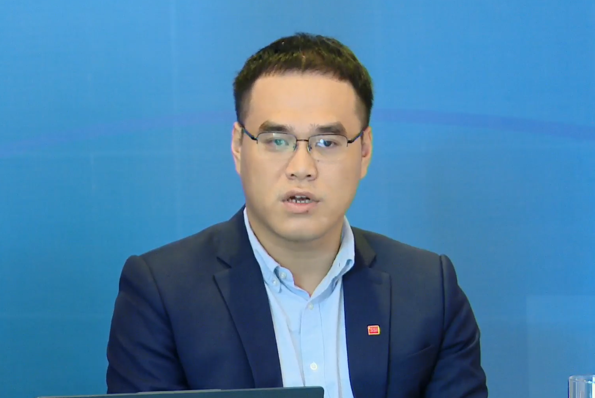 chau1-2196.png