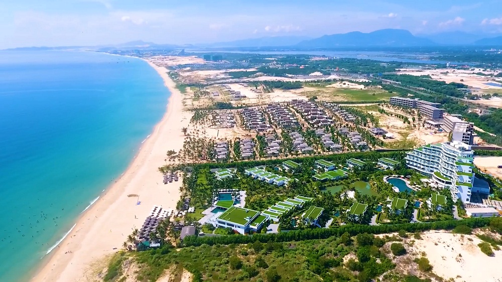Chuyên gia cho rằng cần có cơ chế giao đất, cho thuê đất thông qua thu hồi đất và thực hiện đấu thầu hay đấu giá các dự án du lịch (Ảnh minh họa).
