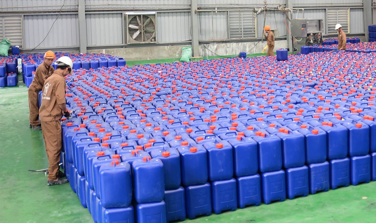 Lũy kế 9 tháng năm 2023, Hóa chất Đức Giang ghi nhận lợi nhuận sau thuế đạt 2.505 tỷ đồng, hoàn thành hơn 80% mục tiêu lợi nhuận năm 2023.