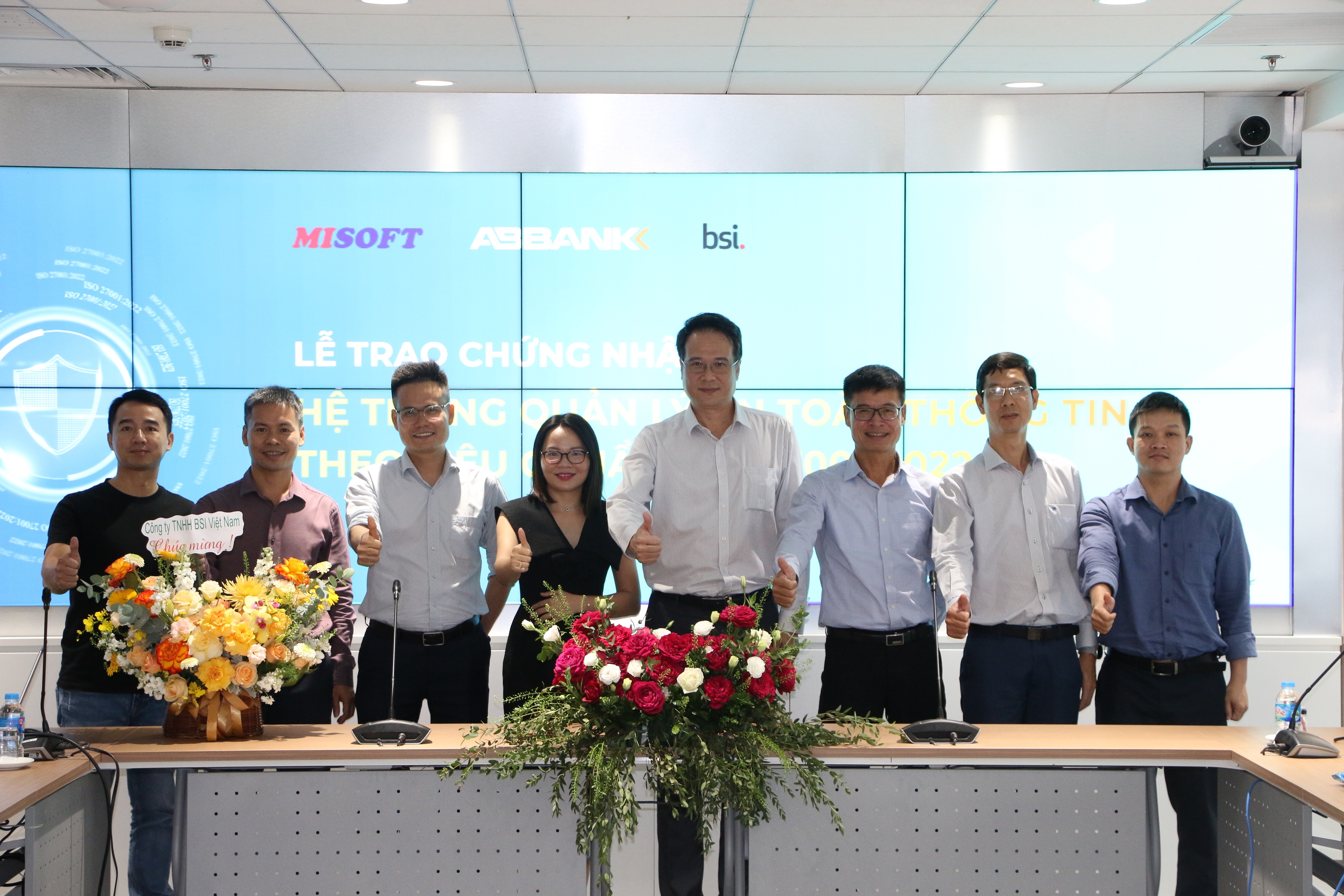 ABBank là ngân hàng đầu tiên đạt chứng nhận ISO 27001:2022 về an toàn thông tin.