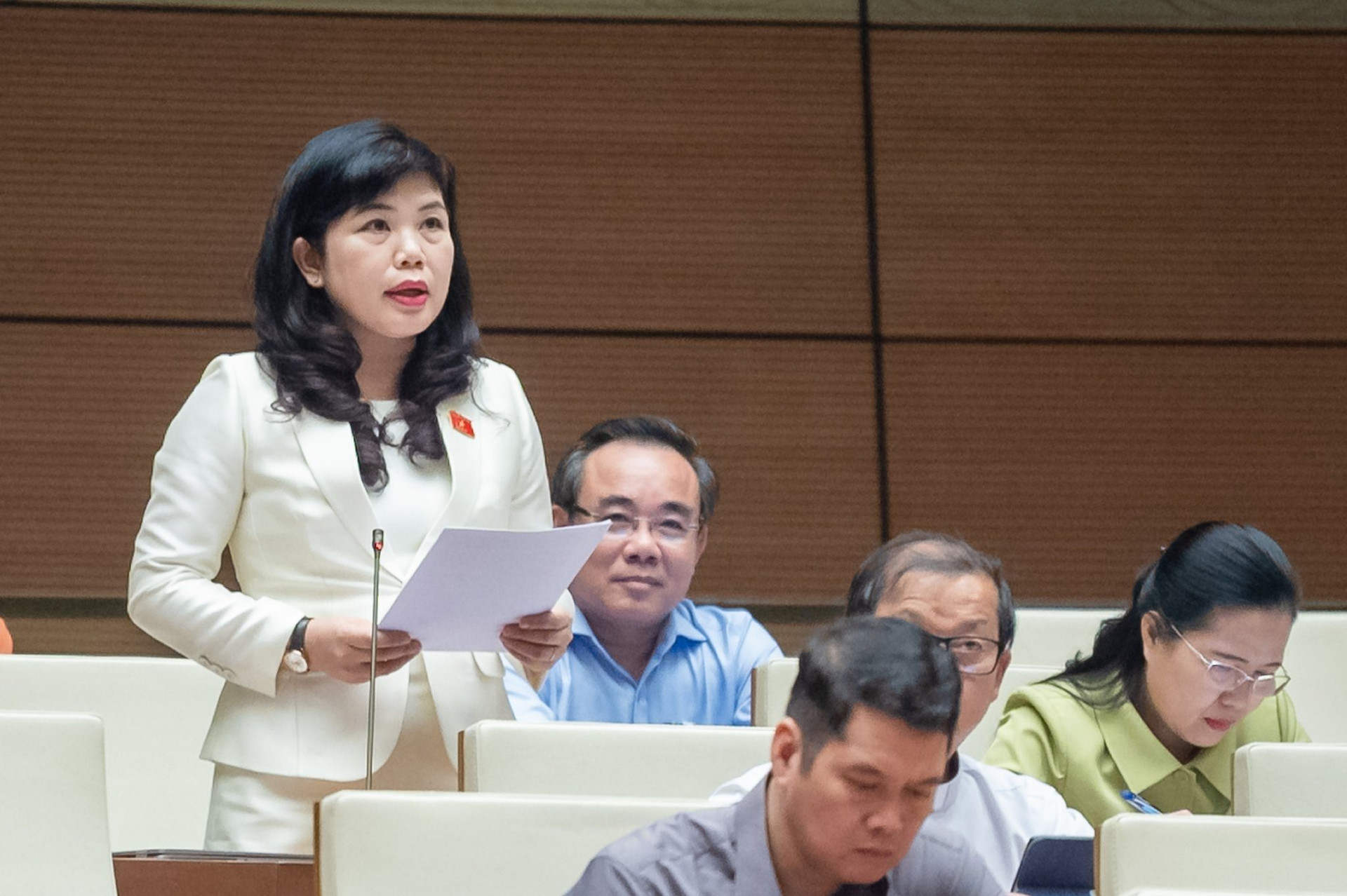 db-nguyen-thi-thu-ha-6888.jpg