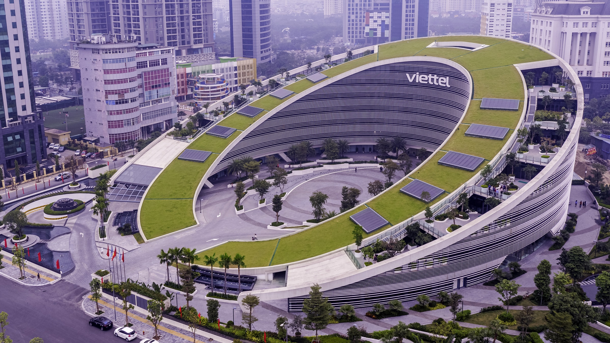 Lợi nhuận nhiều nhóm ngành giảm mạnh, nhờ đâu doanh nghiệp “họ” Viettel vẫn "hái ra tiền" trong quý III/2023?
