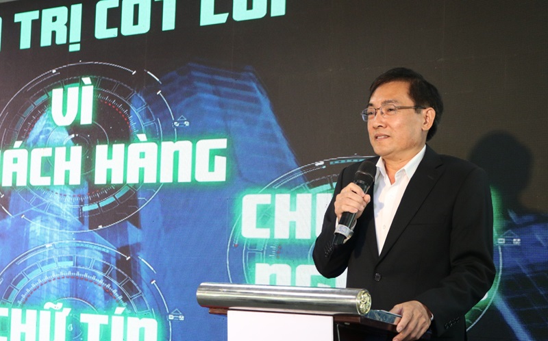 ong-nguyen-tien-dung-tong-giam-doc-savista-holdings-3-2643-9583.jpg