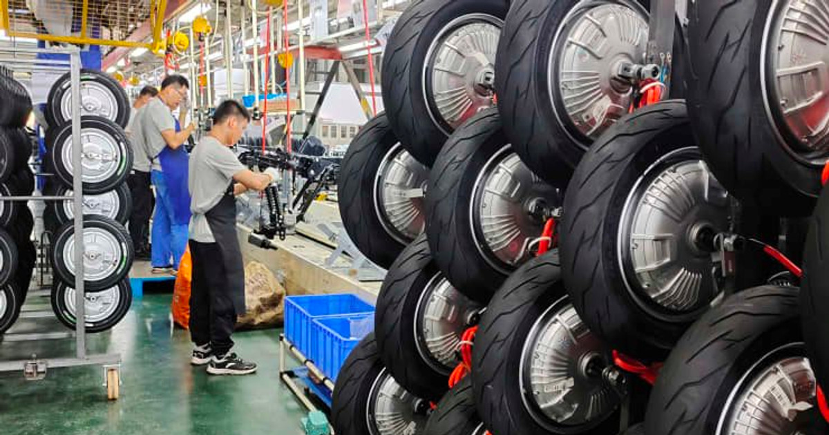 Trung Quốc công bố khoảng 9.600 dự án sử dụng vốn từ nguồn phát hành trái phiếu 1.000 tỷ Nhân dân tệ để hỗ trợ tăng trưởng kinh tế