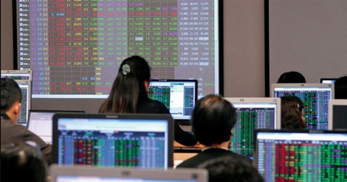 Ba nhóm ngành quan trọng dự báo lợi nhuận doanh nghiệp niêm yết 2024 tăng 16,8%