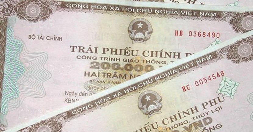 Đại lý phân phối trái phiếu phải là các ngân hàng thương mại, chi nhánh ngân hàng nước ngoài được thành lập và hoạt động hợp pháp tại Việt Nam