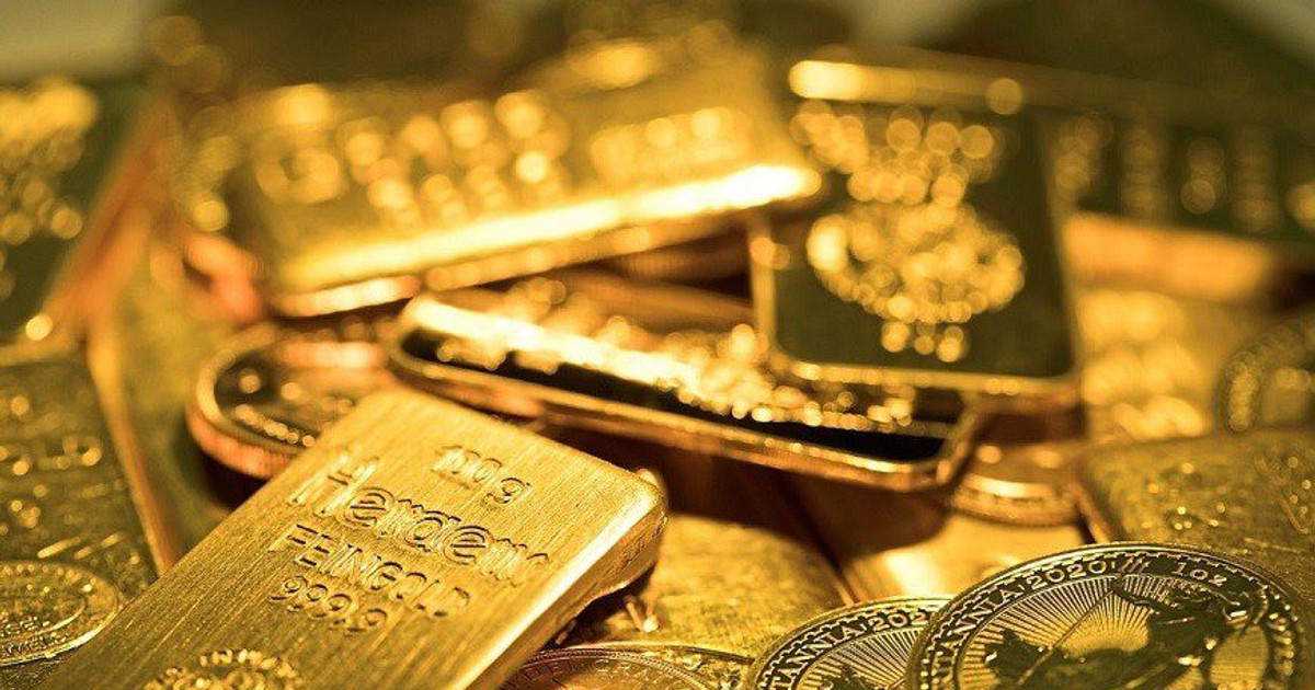 Sau một năm “nhảy múa”, giá vàng tiếp tục giảm mạnh trong phiên cuối cùng