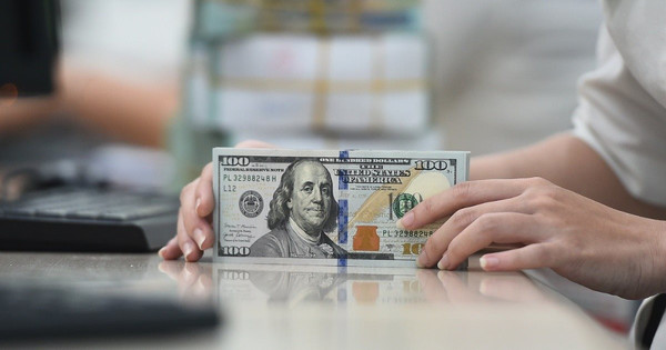 Vì sao tỷ giá USD/VND đột ngột tăng?