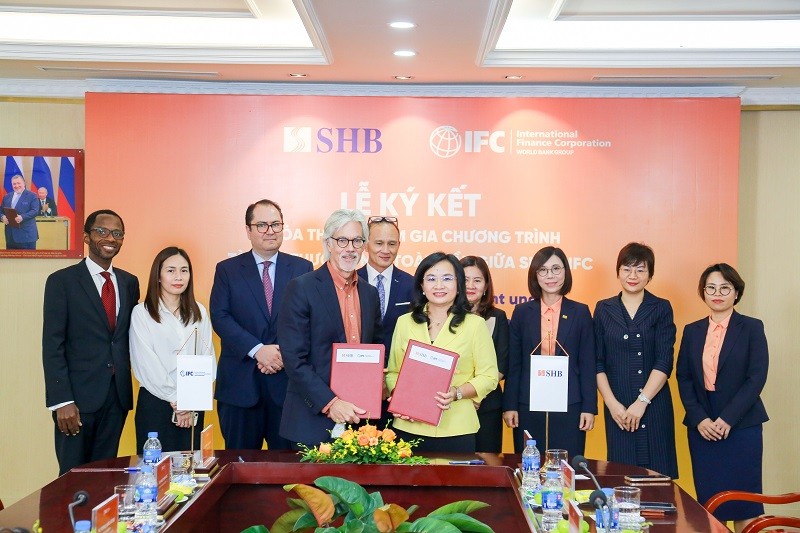 shb-tham-gia-chuong-trinh-2-1695979747-9399.jpg