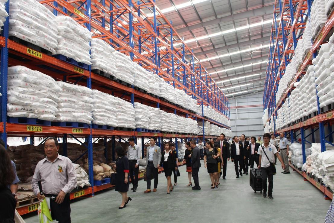 Doanh nghiệp nhựa hơn 60 năm tuổi muốn phát hành 30 triệu cổ phiếu riêng lẻ để tăng vốn trả nợ ngân hàng