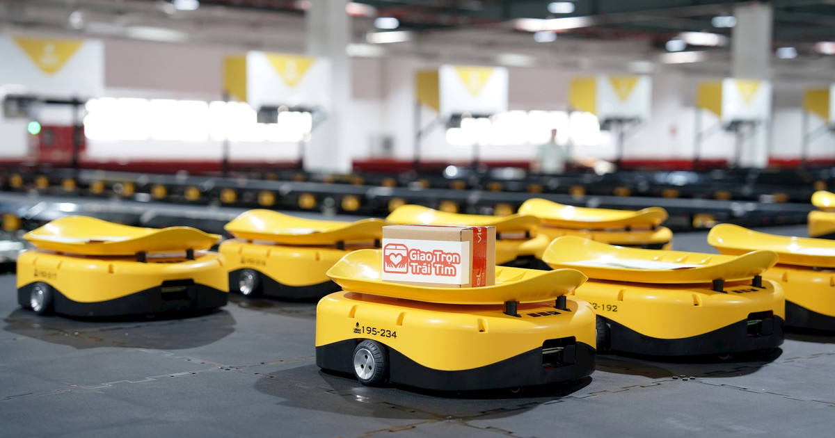 Viettel Post khai trương tổ hợp công nghệ chia chọn thông minh đầu tiên của Việt Nam