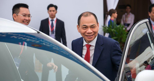 Bước đi đầu tiên của VinFast sau khi tỷ phú Phạm Nhật Vượng ngồi ghế CEO: Ký MoU đầu tư nhà máy xe điện và pin tại Ấn Độ quy mô lên tới 2 tỷ USD, khởi công ngay 2024