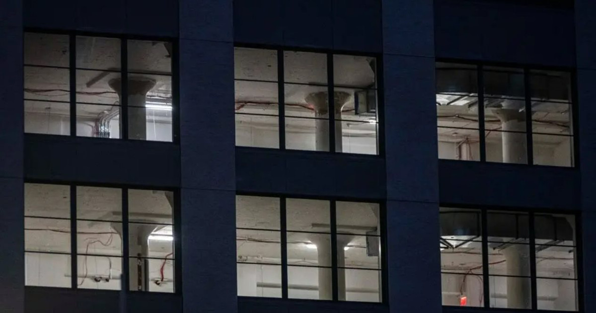 Khoản nợ ngân hàng nghìn tỷ USD đằng sau những tòa nhà thưa vắng mọc lên trên khắp nước Mỹ