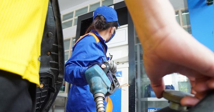 Thủ tướng Chính phủ yêu cầu Bộ Công Thương trình Nghị định về kinh doanh xăng dầu trong tháng 3/2024 (ảnh minh họa)