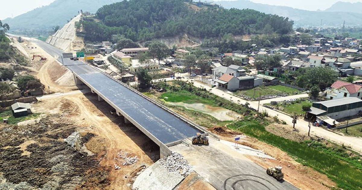 Được Chính phủ ứng tiền mạnh tay, cổ phiếu Đầu tư công vẫn thể hiện sóng "yếu"