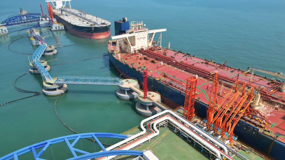 Quốc gia châu Á sắp soán ngôi Trung Quốc trong việc tiêu thụ loại nhiên liệu quan trọng: "Cơn khát dầu" sẽ ngày càng lớn