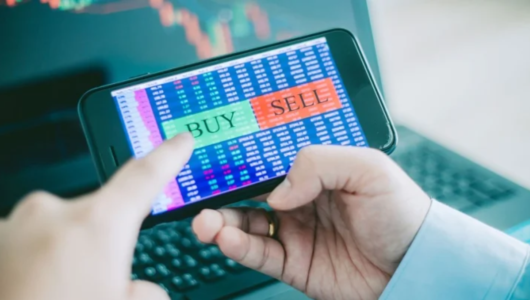 Con trai bầu Hiển dự chi nghìn tỷ đồng mua cổ phiếu SHB, Pyn Elite Fund thành cổ đông lớn của Sacombank
