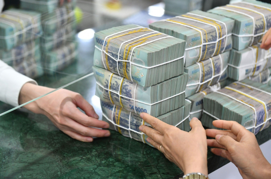 Ngân hàng lớn, nhỏ đồng loạt tăng tốc trong cuộc đua tăng vốn. Ảnh minh họa