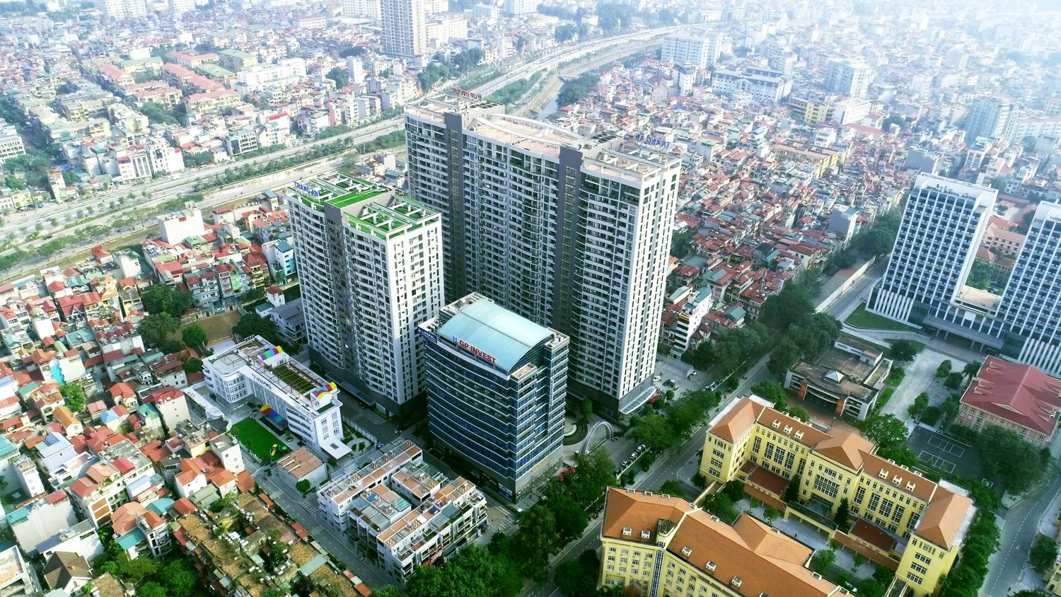 Tổ hợp Tràng An Complex tại số 1 Phùng Chí Kiên, Cầu Giấy, Hà Nội.