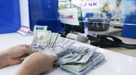 Tỷ giá USD/VND đi lên, giá vàng miếng SJC giảm nhẹ