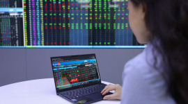 Đầu tư cổ phiếu nào dịp cuối năm?