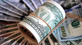 Ngân hàng tăng giá USD, giá vàng nhẫn quay đầu giảm