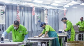 Kinh tế Trung Quốc có dấu hiệu tăng trưởng nhờ sản lượng, doanh số bán lẻ cao hơn