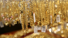 Tỷ giá USD/VND tiếp tục tăng, giá vàng SJC vượt mốc 69 triệu đồng/lượng