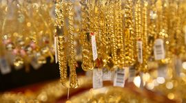 Tỷ giá USD/VND tiếp tục tăng, giá vàng SJC vượt mốc 69 triệu đồng/lượng