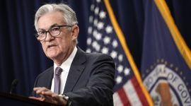Fed quyết định giữ nguyên lãi suất ở mức cao nhất 22 năm, phát tín hiệu sẽ thực hiện thêm một đợt tăng trong năm nay