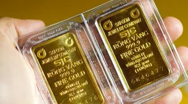 Giá vàng nhẫn bất ngờ giảm nhẹ, SJC bất ngờ tăng 84 triệu đồng/lượng