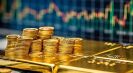 Giá vàng giảm đột ngột sau thông tin về lãi suất của Fed