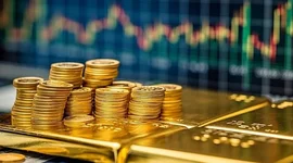 Giá vàng giảm đột ngột sau thông tin về lãi suất của Fed