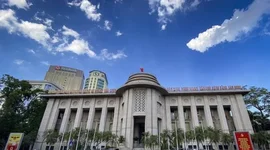 Tỷ giá USD lại vượt ngưỡng chặn, NHNN tiếp tục bán ngoại tệ can thiệp, giảm hỗ trợ thanh khoản VND