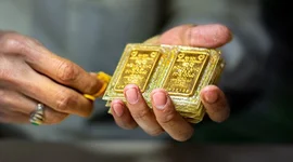 Giá vàng miếng SJC giảm sốc, “bốc hơi” 4 triệu đồng/lượng