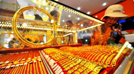 Giá vàng trong nước chạm mốc 120 triệu đồng/lượng giữa thời điểm vàng thế giới lao dốc