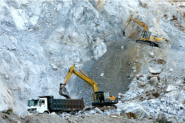 Bắt Chủ tịch Tập đoàn Thái Dương vì khai thác, tiêu thụ trái phép hơn 11.000 tấn quặng đất hiếm