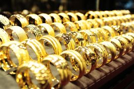 Giá vàng nhẫn tăng mạnh, lên gần 60 triệu đồng/lượng