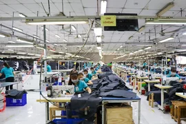 S&P Global dự báo sản xuất Việt Nam chưa hết khó khăn