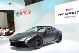 "Đi nhanh, dễ gặp tai nạn", "chậm mà chắc" như các hãng xe Nhật lại hay - Toyota, Honda, Nissan báo lợi nhuận phi mã, ung dung nhìn đối thủ 'loay hoay' với xe điện