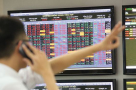 Fiingroup ước tính lợi nhuận các doanh nghiệp trên 3 sàn có thể giảm 8,4% trong năm 2023