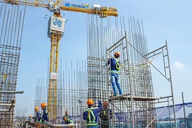 Hai nhà đầu tư ngoại muốn mua 220 triệu cổ phiếu phát hành thêm của Hoà Bình với giá cao gấp đôi thị giá đang giao dịch