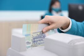 Khó khăn bủa vây, nhiều ngân hàng đứt gãy tăng trưởng lợi nhuận