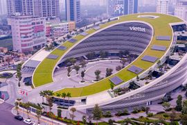 Lợi nhuận nhiều nhóm ngành giảm mạnh, nhờ đâu doanh nghiệp “họ” Viettel vẫn "hái ra tiền" trong quý III/2023?