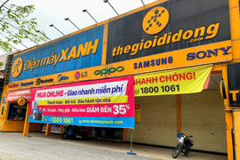 Doanh thu tháng 11 của Thế Giới Di Động và Điện Máy Xanh quay đầu giảm, đóng cửa 150 cửa hàng trong 2 tháng