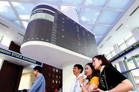 “Tiền khối ngoại không rút khỏi thị trường chứng khoán Việt Nam”