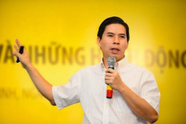 Thấy gì khi ông chủ Thế giới Di động (MWG) Nguyễn Đức Tài chỉ mua "nhỏ giọt" tỷ lệ cổ phiếu đăng ký?