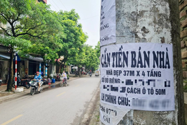Chủ nhà liên tục rao bán gấp nhà trong ngõ hơn trăm triệu đồng/m2 để trả nợ nhưng vẫn khẳng định: "Không thương lượng!"