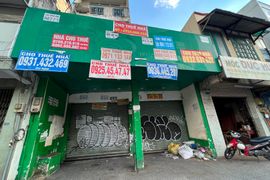 Phía sau những mặt bằng thuê giá cao: Gắng gượng ôm mặt bằng giá cao trong cảnh kinh doanh thì 'ế ẩm'