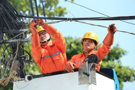 Giá điện tăng 3% có giúp EVN hết lỗ?